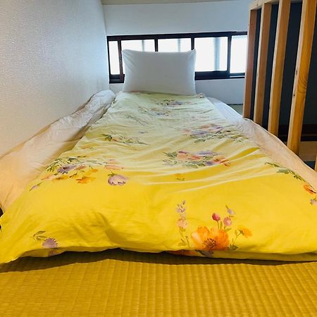 Namba Shinsaibashi 10 Mins Reiko Guest House Osaka Exterior photo