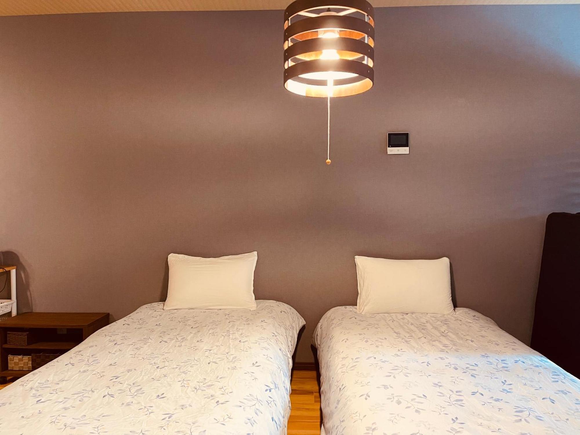 Namba Shinsaibashi 10 Mins Reiko Guest House Osaka Exterior photo